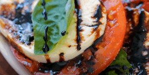 spremljena caprese salata